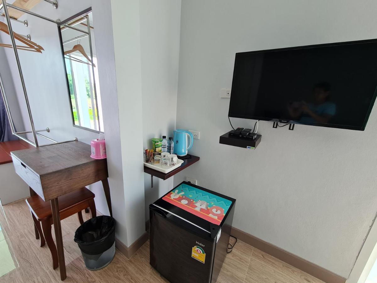 Araya Cottage Утхайтхани Экстерьер фото