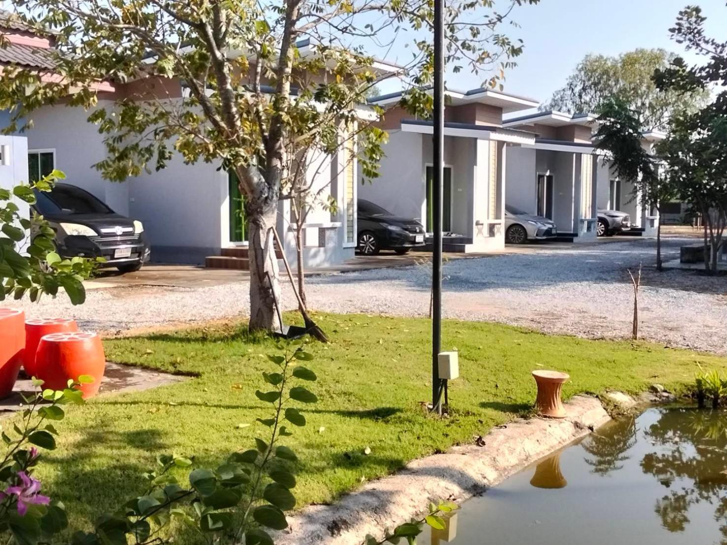 Araya Cottage Утхайтхани Экстерьер фото