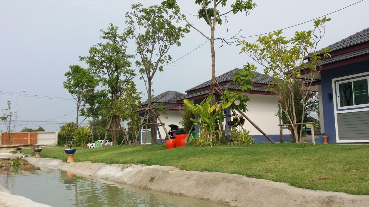 Araya Cottage Утхайтхани Экстерьер фото